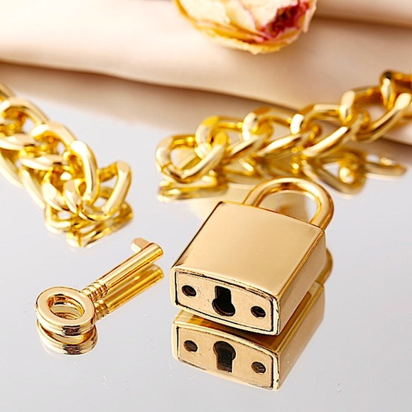 Gold Lock & Key Cuban Chain Link Punk Choker - Picture 10 of 13